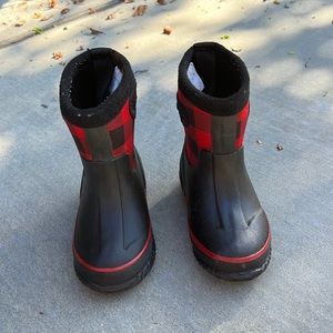 Kids rain boots or snow boots
